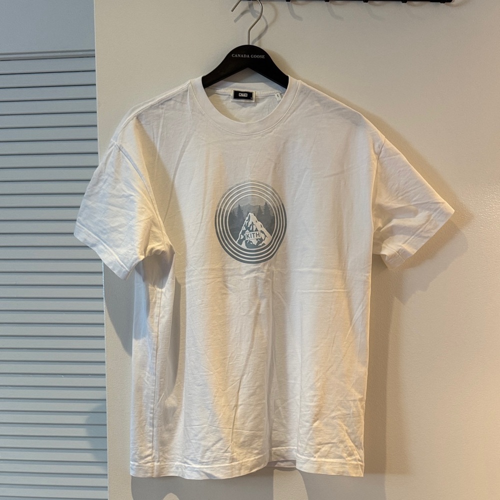 KITH DOUBTLESS PEAKS TEE - WHITE